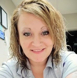 Meet your Posher, Shana